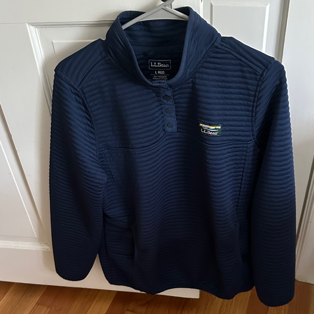 L.L. Bean Navy Air light Snap Pullover